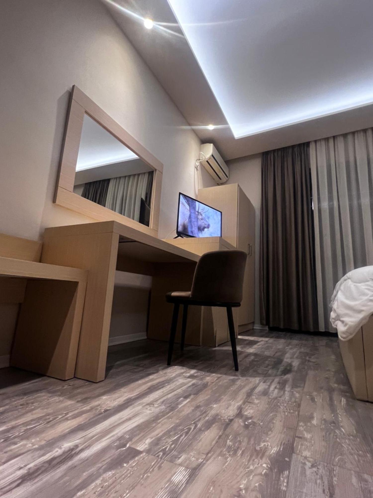Hotel Lungomare Vlorë Buitenkant foto