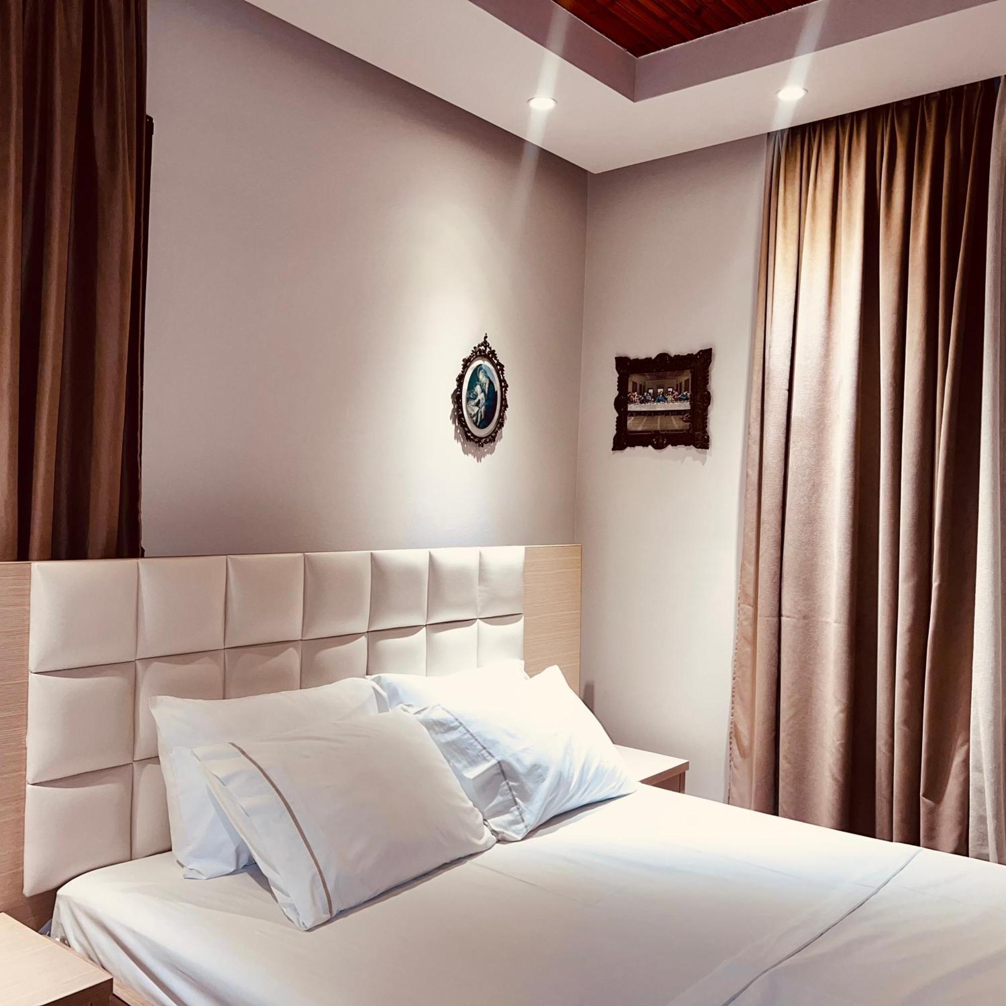 Hotel Lungomare Vlorë Buitenkant foto