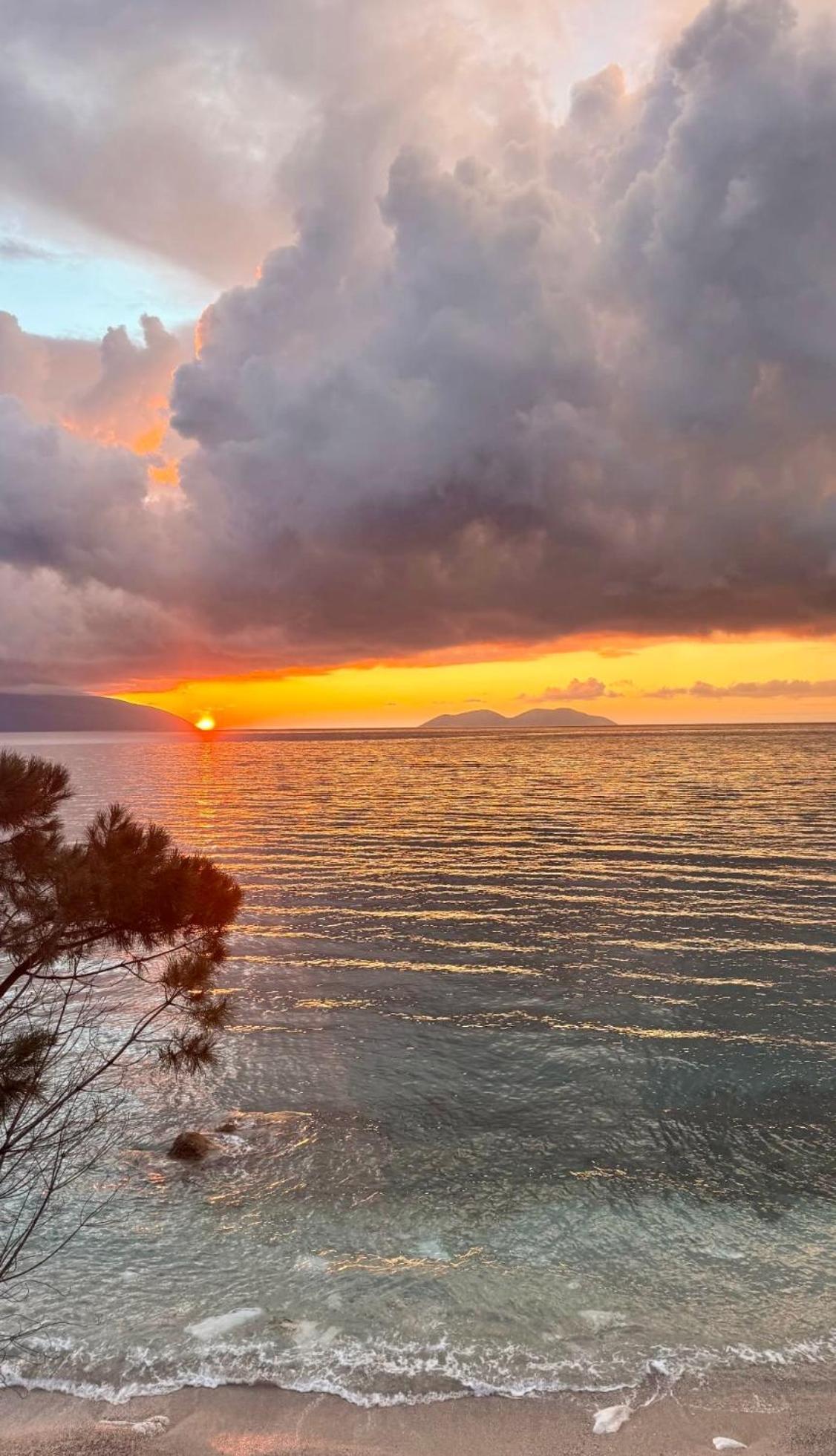 Hotel Lungomare Vlorë Buitenkant foto