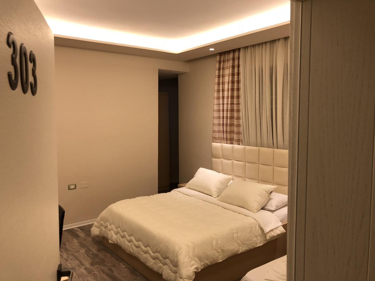 Hotel Lungomare Vlorë Buitenkant foto